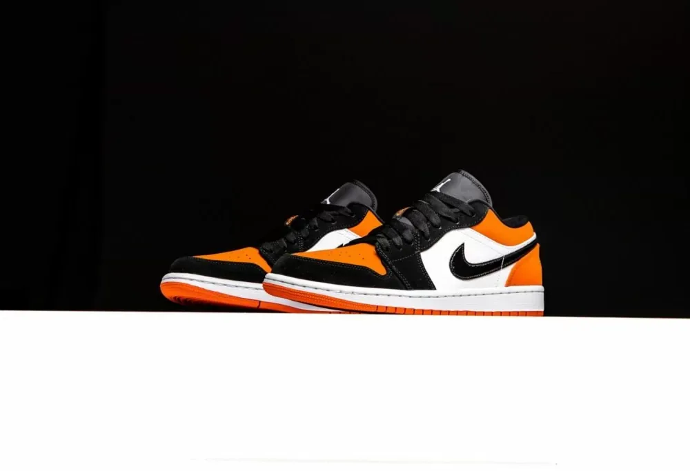 Air Jordan 1 low nera-bianca-arancione